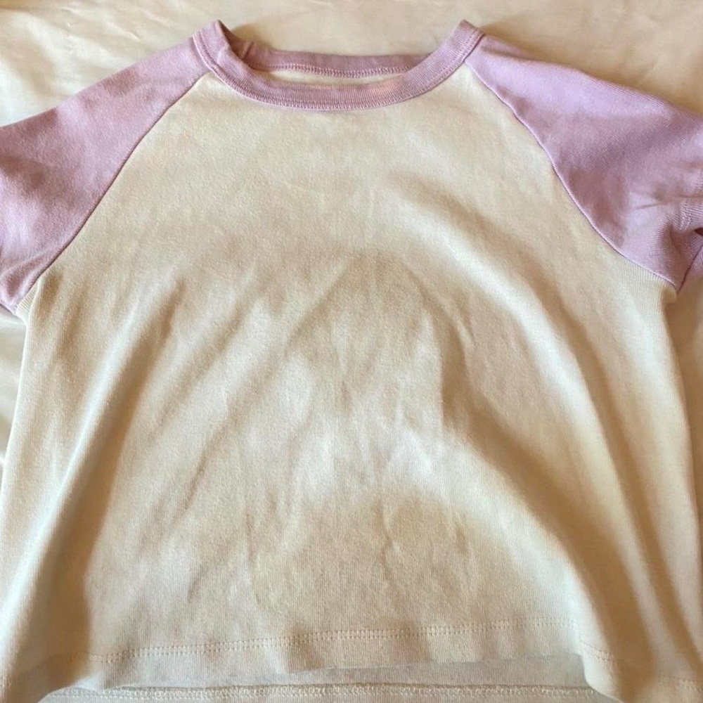 BRANDY MELVILLE PURPLE baseball baby tee ☮️